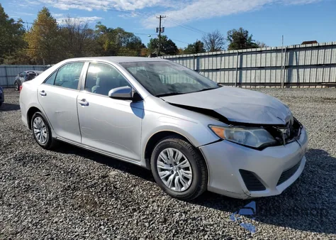2014 Toyota Camry L z USA, uszkodzony, nr VIN 4T4BF1FKXER362165
